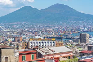 Mount Vesuvius Background Drucke: Elevated view of Naples and Mount Vesuvius in the background