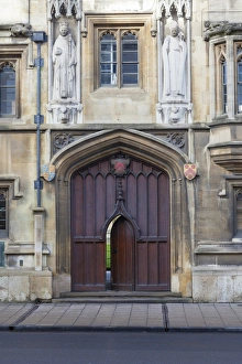 Eingang des All-Souls-Kollegs in der Universität Oxford im englischen Oxfordshire