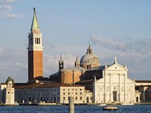 Veneto Italy Landmarks Drucke: Evening light on the facade of the Redentore, Giudecca, Venice, UNESCO World Heritage Site