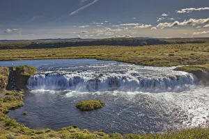 Ein sprudelndes Wasserfall, Faxifoss-Fälle ,nach Geysir südwestlich Islands in den Polargebieten