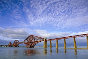 Drucke von Bahnbrücke über den Firth of Forth bei Queensferry nahe Edinburgh in Schottland im Vereinigten Königreich der Europäischen Union Die Forth-Brücke Drucke: Bahnbrücke über den Firth von Forth