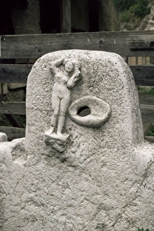 Archaeological Site In Europe Drucke: Detail of fountain