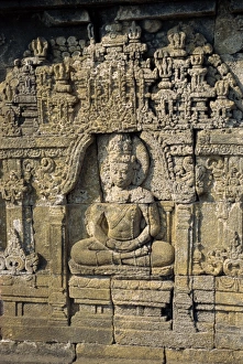 Buddhist Temple Design Drucke: Detail of frieze carving
