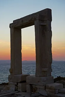 Tempel Drucke: Tor zum Tempel des Apollon auf dem archäologischen Gelände der Insel Naxos im cycladischen Archipel