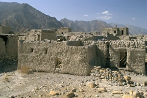 Middle East Photography Tour Drucke: Ghost town of Izki