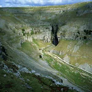 Nord-Yorkshire Drucke: Gordale Scar im Yorkshire-Dales-Nationalpark in Nord-Yorkshire