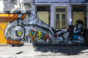 Drucke von Graffitik Kunstwerk auf Häusern in Lapa, Rio de Janeiro, Brasilien Südamerika Straßenkunst Graffiti Drucke: Graffitikunstwerk auf Häusern im Viertel Lapa von Rio de Janeiro, Brasilien Südamerika