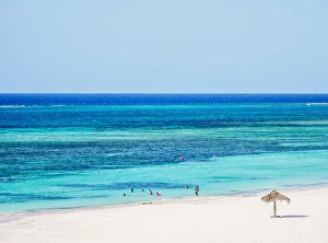 Cuba Beach Vacation Drucke: Guardalavaca Beach, elevated view, Holguin Province, Cuba, West Indies, Caribbean