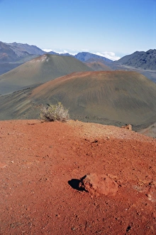 Hawaiian Island Scenery Drucke: Haleakala volcano