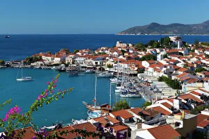 Drucke von Blick auf das Hafenbad Pythagorion in den Ägäischen Inseln Griechenland Bilder Datiert 2011 Oktober: Blick auf den Hafen in Pythagorion auf der Insel Samos im Ägais