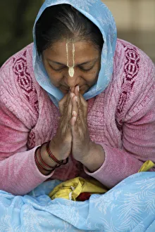 Bilder vom 7. April 2012: Anhänger des Hare Krishna betet in Vrindawan (Vrindavan)
