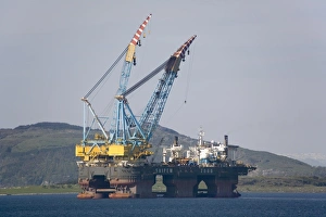 Drucke von Berglift-Frachter Stavanger im Nordseeölkapital von Rogaland in Norwegen an der Skandinaviens und Europa Norwegen Drucke: Schwerer Tragkraftboot