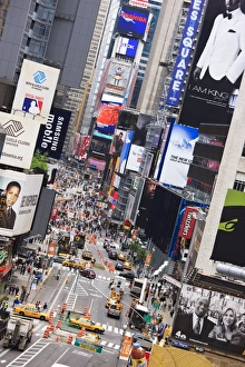NYC Travel Destinations Drucke: High angle view of Broadway looking towards Times Square, Manhattan, New York City