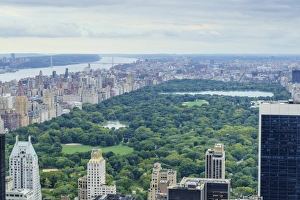 Central Park New York Drucke: High angle view over Central Park looking north
