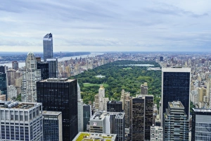 NYC Travel Destination Drucke: High angle view overlooking Central Park