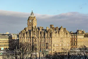 Edinburgh Cityscape Photography Drucke: Historic architecture with a clock tower