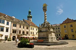 Drucke von Heilige Dreifaltigkeits-Säule im ungarischen Ort Sopron, Ungarn, Europa Ungarn Drucke: Heilige Dreifaltigkeits-Säule im ungarischen Dorf Sopron, Ungarn, Europa