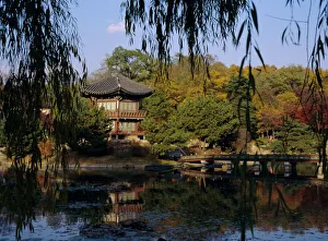 Drucke von Hyang-Wonjong-Pavillon im Gyeongbuk-Gemach der Königsresidenz in Seoul Südkorea Asien Verwandte Bilder Drucke: Pavillon von Hyang-Wonjong