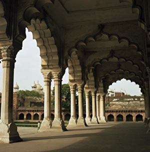 Historic Landmarks In Asia Drucke: Inside the Red Fort