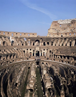 Lazio Region Tourism Drucke: Interior of the arena and the cavea