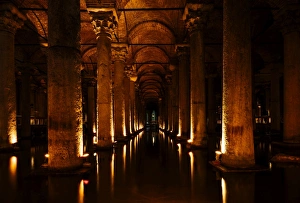 Vaulted Ceiling Photography Drucke: Interior of Basilica Cistern, Sultanahmet, Istanbul, Turkey, Europe