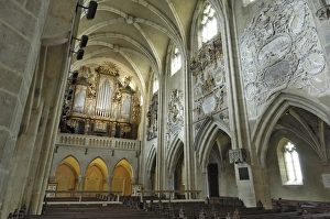 Romania Travel Guide Drucke: Interior of the Evangelical Cathedral, Sibiu, Transylvania, Romania, Europe