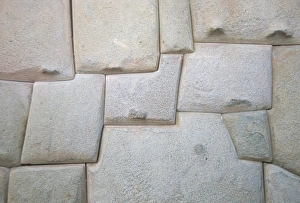 South American Archaeology Drucke: Interlocking Inca stonework in granite