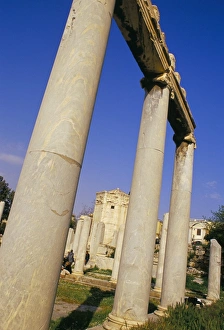 Mediterranean Architecture Europe Drucke: Ionic columns of east Propylon and Tower of the Winds
