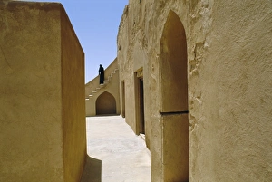 Female Standing Alone Outdoors Drucke: Jabrin, Oman