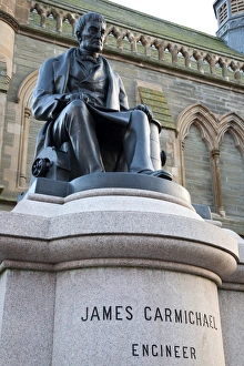 European Statues Drucke: James Carmichael Statue, Albert Square, Dundee, Scotland
