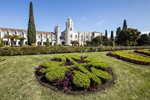 European Gothic Architecture Photos Drucke: Jeronimos Monastery with late Gothic architecture, UNESCO World Heritage Site, surrounded