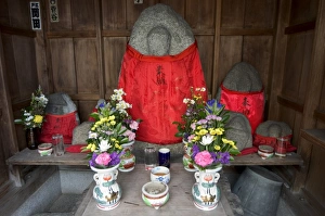 Jizo buddhist statues