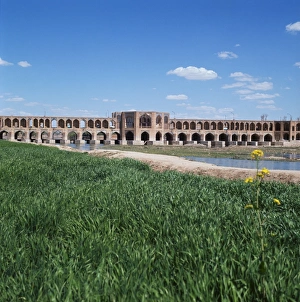 Middle Eastern Architecture Styles Drucke: Khadju Bridge