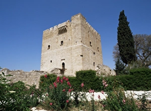 Kolossi Castle Cyprus Drucke: Kolossi castle, built by the Knights of St. John in 1454, near Limassol, Cyprus, Europe