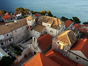 Croatian Island Scenery Drucke: Korcula Rooftops from St. Marks Cathedral Tower, Korcula Town, Croatia, Europe