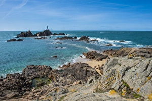 Famous Lighthouses In Europe Drucke: La Corbiere lighthouse, Jersey, Channel Islands, United Kingdom, Europe