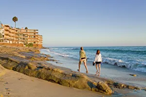 Laguna Beach ist eine Stadt in der Nähe von Orangen- und Los Angeles-County im Bundesstaat Kalifornien. Sie befindet sich an den Küsten des Pazifischen Ozeans auf dem Land Nordamerikas