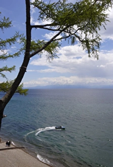 Vertical Outdoor Photography Drucke: Lake Baikal