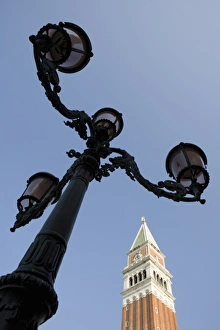 St Marks Square Architecture Drucke: Lamp and Campanile