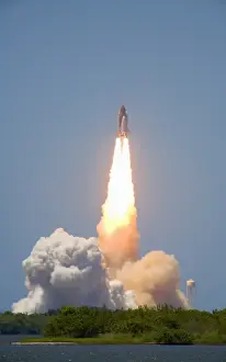 Space Shuttle Launch Drucke: Launch of Space Shuttle Discovery from launchpad 39a on 4th July 2006