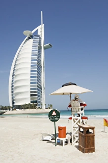 Middle East Coastal Scene Drucke: Lifeguard on the beach