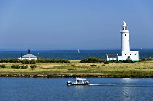 Lighthouses In Southern England Drucke: Lighthouse at Hurst Castle, Keyhaven, Hampshire, England, United Kingdom, Europe