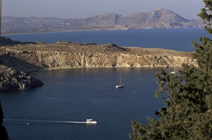 Greece Tourism Attractions Drucke: Lindos bay