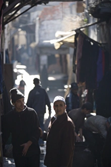 Colorful City Location Images Drucke: Local Moroccans in souk
