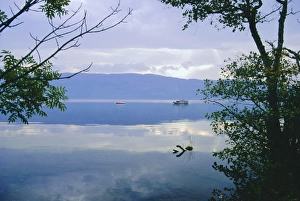 Tranquil Scottish Landscapes Drucke: Loch Ness, Highlands
