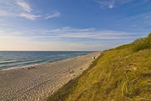 Baltic States Scenery Drucke: Long sandy beach at the Curonian split, Lithuania, Baltic States, Europe