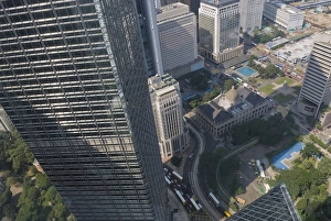 Hong Kong City View Drucke: Looking down on the Cheung Kong Centre and Statue Square, Central, Hong Kong, China, Asia