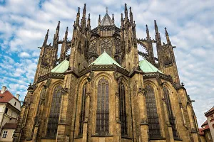 Czech Republic UNESCO Sites Drucke: Low angle view of Gothic facade of St