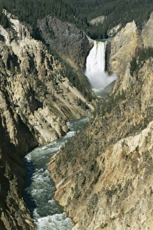 American Natural Landmarks Drucke: Lower Falls 94m high