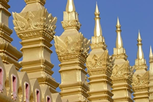 Laos Travel Destinations Drucke: Detail of That Luang temple